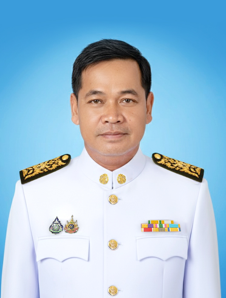 นายกีรติ  เปล้ากระโทก (084-8232326)